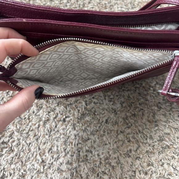 Brighton Barbados Burgundy red genuine leather crossbody travel organizer wallet - Picture 5 of 9